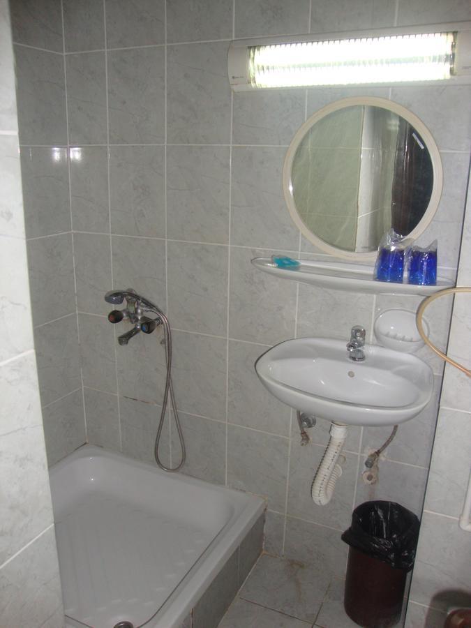 B&B Inex نيجوتين المظهر الخارجي الصورة