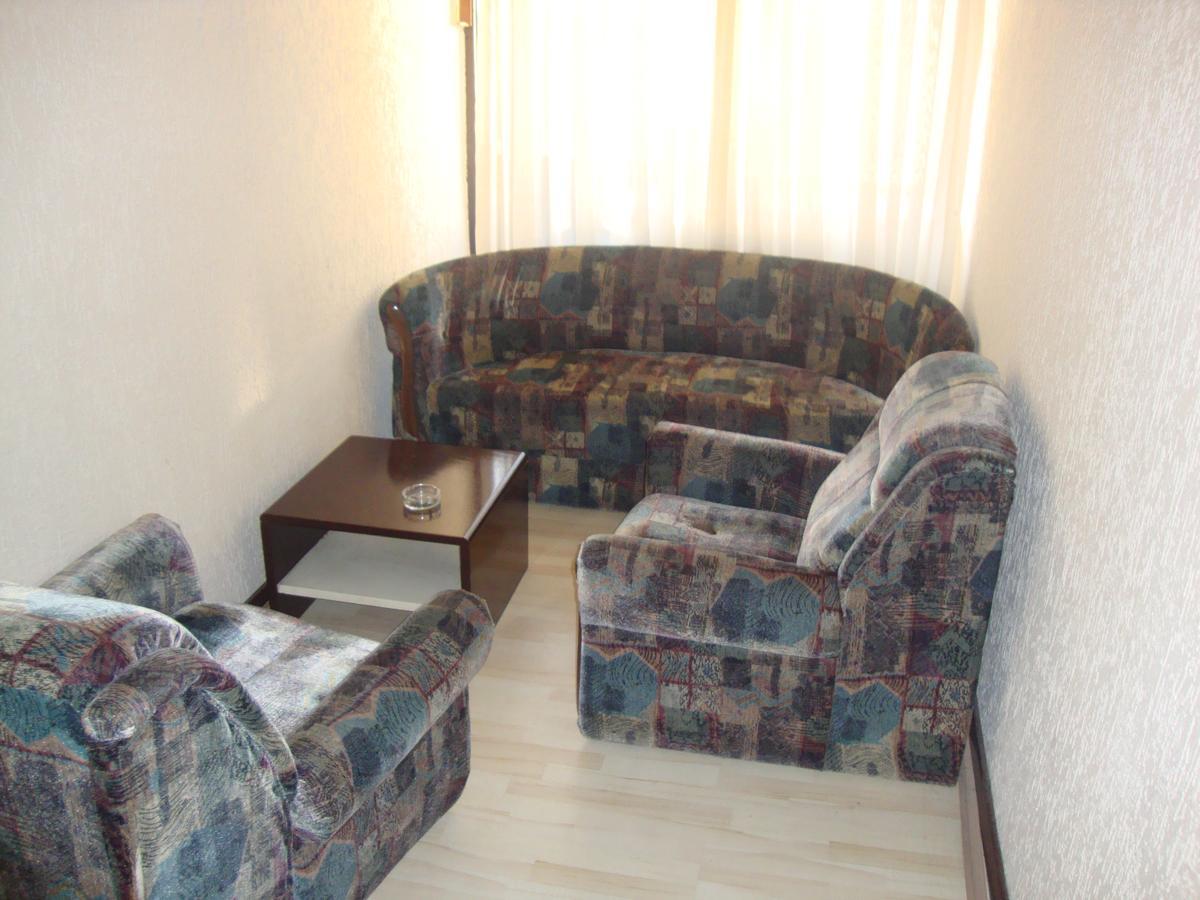 B&B Inex نيجوتين المظهر الخارجي الصورة